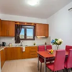 Blue Horizon Apartament